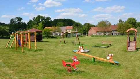 Rozstrzygnięto przetarg na modernizację 12 placów zabaw w gminie Marcinowice