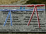 Pamiątkowa tablica upamiętniająca ofiary katastrofy budowlanej w Świebodzicach odsłonięta [Foto]