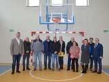 [FOTO] Zobacz, jak prezentuje się nowa sala sportowa w Olszanach. Jakie były koszty budowy obiektu?