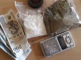Dzierżoniowscy kryminalni tylko jednego dnia przejęli ponad 1250 porcji narkotyków