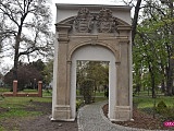 Otwarto park lapidarium przy Muzeum Miejskim Dzierżoniowa