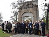 Otwarto park lapidarium przy Muzeum Miejskim Dzierżoniowa