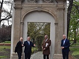 Otwarto park lapidarium przy Muzeum Miejskim Dzierżoniowa