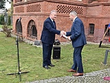 Otwarto park lapidarium przy Muzeum Miejskim Dzierżoniowa