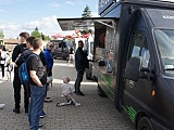 Festiwal Smaków Świata rozpoczęty. Food Trucki wjechały nad Zalew w Bielawie