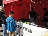 Festiwal Smaków Świata rozpoczęty. Food Trucki wjechały nad Zalew w Bielawie