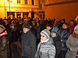 Manifestacja w obronie Jana Pawła II w Dzierżoniowie