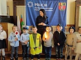 Dzieci z dzierżoniowskiego Publicznego Przedszkola nr 1 z wizytą u policjantów