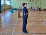 Policjanci w ramach akcji prewencyjnej „Bezpieczne Wakacje 2023” spotykają się z dziećmi