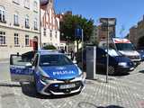 Wypadek w Dzierżoniowie: 75-letni kierowca wjechał w Ratusz