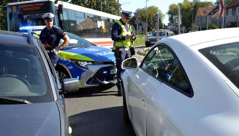 Kolizja na rondzie Kresów II Rzeczypospolitej w Dzierżoniowie