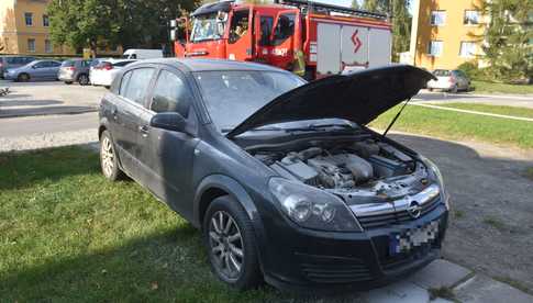 Pożar samochodu na 3 Maja w Bielawie