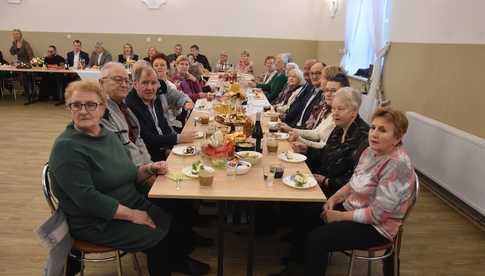 Noworoczne spotkanie seniorów w Owieśnie