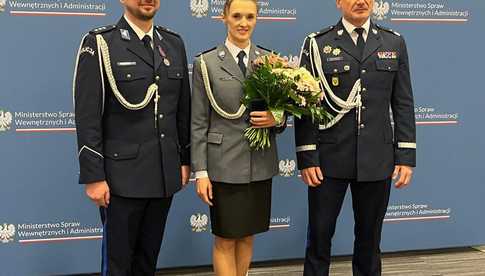 Policjanci z powiatu dzierżoniowskiego odznaczeni za bohaterstwo