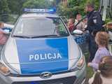 Dzieci z Przedszkola Tęczowa Kraina z wizytą na Posterunku Policji w Piławie Górnej