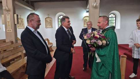 Ratajno. Nowy proboszcz uroczyście wprowadzony w urząd