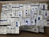 Bielawa. Policjanci zabezpieczyli tysiące nielegalnych papierosów i kilogramy suszu