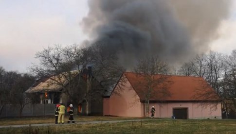 10 jednostek gasiło pożar w Wilkanowie 