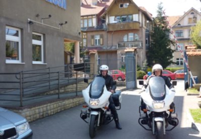 Policyjne motocykle patrolują drogi powiatu kłodzkiego