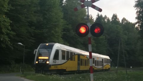 Uruchomienie dodatkowych pociągów od 11 maja br. to drugi etap odmrażania rozkładu jazdy przez Koleje Dolnośląskie.
