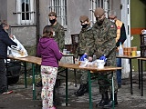 Od marca żołnierze 16 Dolnośląskiej Brygady Obrony Terytorialnej realizują zadania, których celem jest wsparcie m.in. placówek pomagającym osobom ubogim