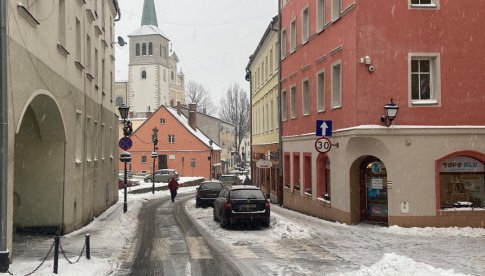 W najbliższych dniach Dusznicki Zakład Komunalny w Dusznikach-Zdroju prowadzić będzie akcję odśnieżania i wywozu śniegu z parkingów na ul. Kłodzkiej i ul. Chopina
