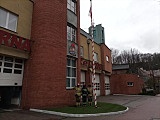 W Jednostkach Ratowniczo-Gaśniczych Państwowej Straży Pożarnej z terenu powiatu kłodzkiego odbyły się uroczyste zmiany służby, w trakcie których miało miejsce podniesienie flagi państwowej.