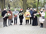 Z powodu trwającej pandemii, Powiatowe i Miejskie Obchody Konstytucji 3 Maja w Kłodzku miały skromny i kameralny charakter. 