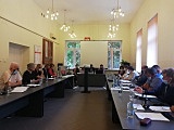 Rada Gminy Kłodzko podczas ostatniej sesji jednogłośnie udzieliła wójtowi wotum zaufania oraz absolutorium z tytułu wykonania budżetu za 2020 rok.