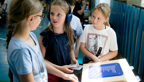 Wystawa mobilna Kopernika w szkole w Ołdrzychowicach Kłodzkich