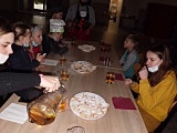 Pieczenie ciastek w Centrum Biblioteczno-Kulturalnym w Żelaźnie 
