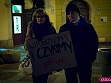 Kłodzko solidarne z Ukrainą. Pod kłodzkim ratuszu odbył się protest przeciwko wojnie [Foto]