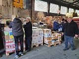[FOTO] Niemcy przekazali dary dla ukraińskich uchodźców w Stroniu Śląskim