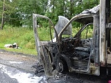 Pożar auta na ul. Bukowej w Szczytnej [Foto]