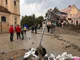 [WIDEO/FOTO] Tragiczna sytuacja powodziowa w Kłodzku: Zniszczone ulice, budynki i wszechobecny szlam