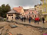 [WIDEO/FOTO] Tragiczna sytuacja powodziowa w Kłodzku: Zniszczone ulice, budynki i wszechobecny szlam