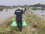 [FOTO] Komendant Główny Policji odwiedził tereny objęte powodzią