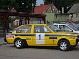 [FOTO] Zabytkowe samochody zjechały do Żarowa