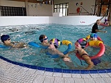 Uczniowie z Bystrzycy Górnej uczą się pływać