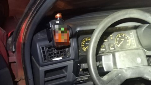[FOTO] Jechał z wódką przy kierownicy