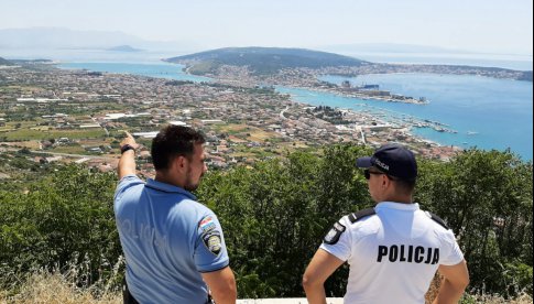 Kolejny sezon polskich policjantów nad Adriatykiem