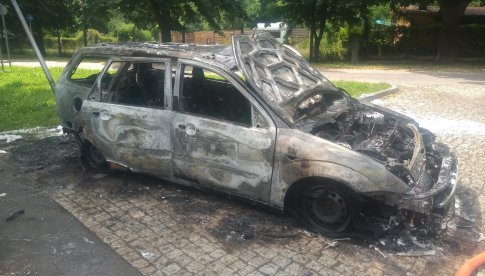 [FOTO] Pożar samochodu osobowego