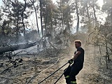 [FOTO] Świdniccy strażacy walczą z żywiołem w Grecji