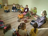 [FOTO] Przedszkolaki z Jaroszowa powitały jesień
