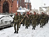 W zimowej aurze przysięgali na sztandar 16 Dolnośląskiej Brygady Obrony Terytorialnej