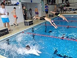 [FOTO] Mikołajkowe zawody pływackie klas 1-8 w Świdnicy