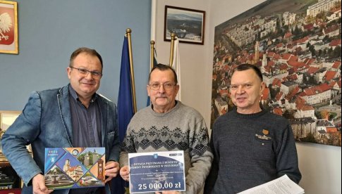 Burmistrz Świebodzic przyznał środki na prowadzenie Klubu Abstynenta Odnowa