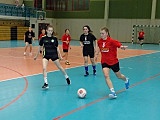 Halowa piłka nożna dziewcząt klas 7-8 SP [Foto]