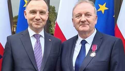 Radny Krzysztof Lewandowski odznaczony Srebrnym Krzyżem Zasługi