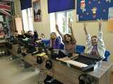 [FOTO] Laptopy trafiły do uczniów z Jaroszowa 